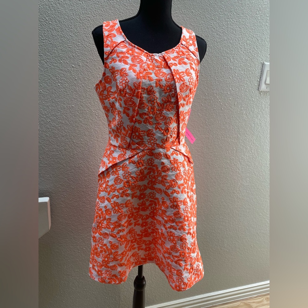 Betsey Johnson size 8 Orange Sleeveless Dress